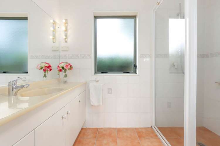 19 Castlehill Court Wattle Downs_14