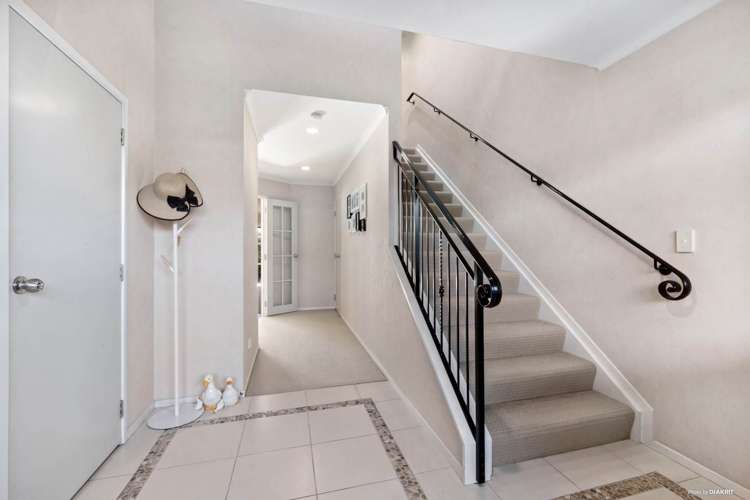 27 Savona Drive Flat Bush_5