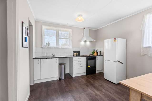 19 Eliot Street Enderley_2