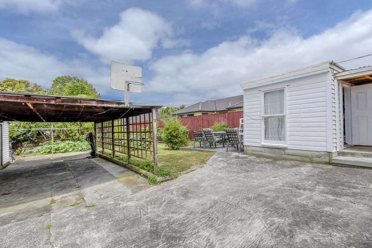 15 Kervil Avenue Te Atatu Peninsula_13