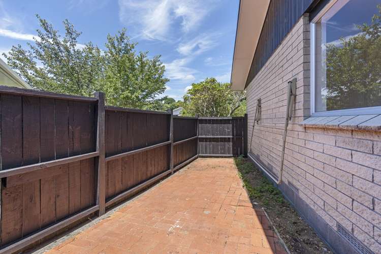 10 Waterloo Place Westown_16