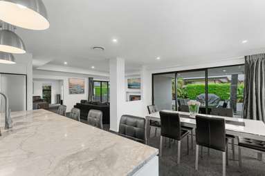 6 Hazelnut Avenue_4