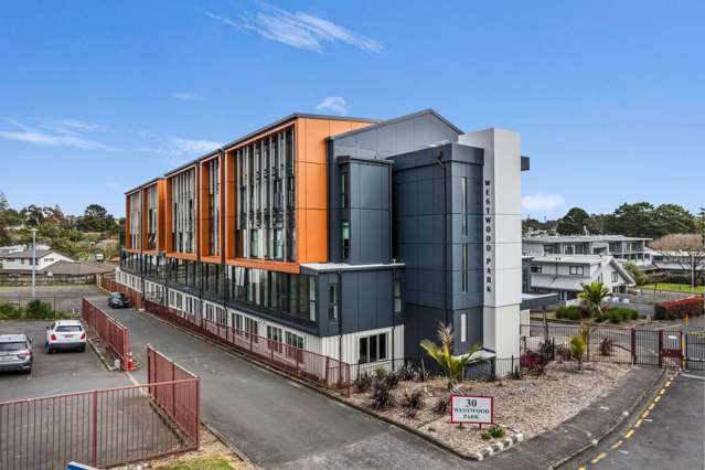 14F 30 Westward Ho Glen Eden_4