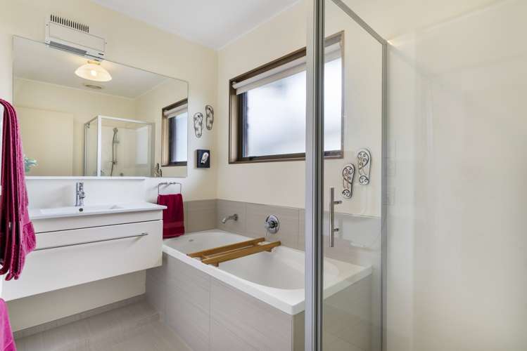 2/41 Rawhiti Road One Tree Hill_12