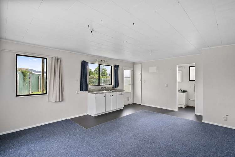 17 Hector Grove Trentham_16