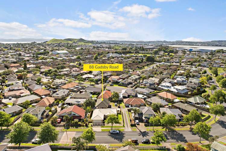 88 Gadsby Road Favona_1