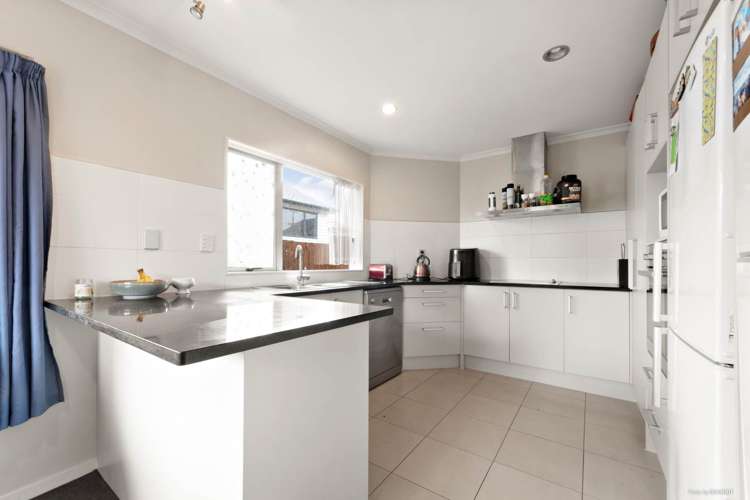 45a Kelwyn Road Kelston_5