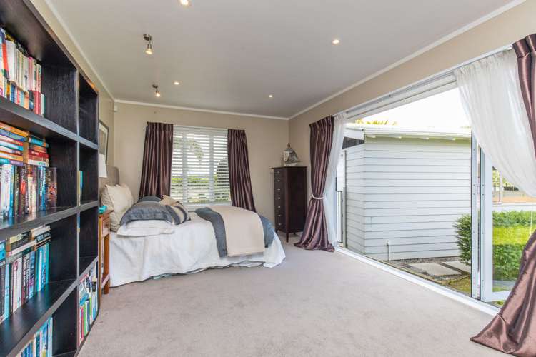 60 Marine Parade Mellons Bay_27