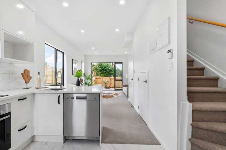 3/112 Moore Street Howick_6