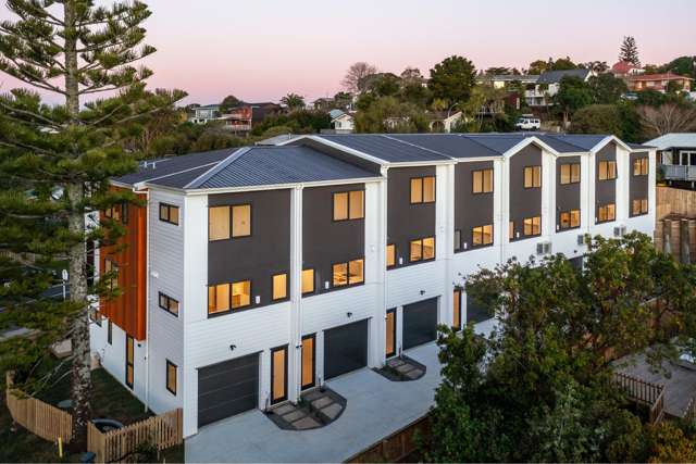 7/90 Stredwick Drive Torbay_3