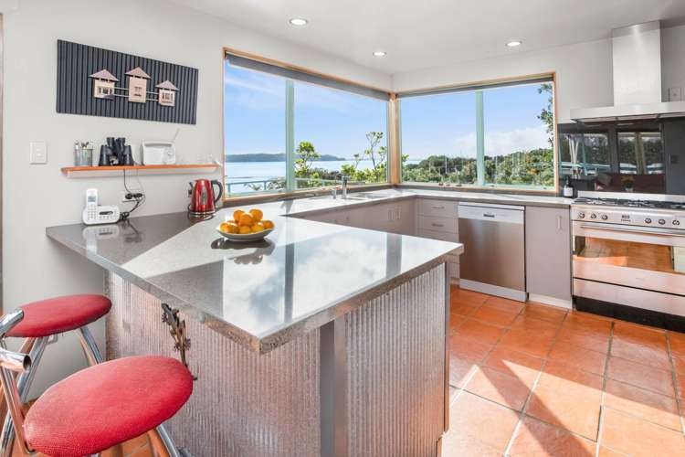 16 Spinnaker Drive Te Atatu Peninsula_7