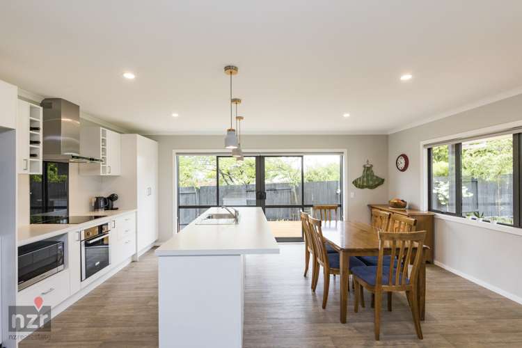 11 Wescombe Grove Feilding_4