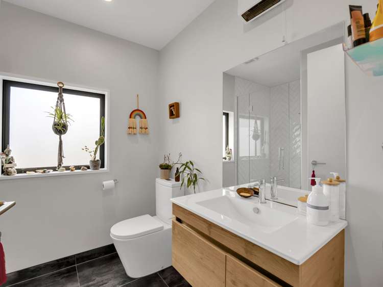 4/12 Hume Street Sydenham_17