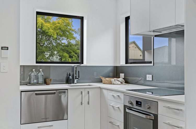 10/59 Avalon Street Richmond_1