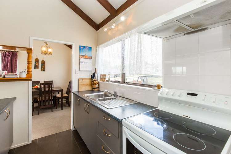 17 Banyan Drive Totara Heights_14