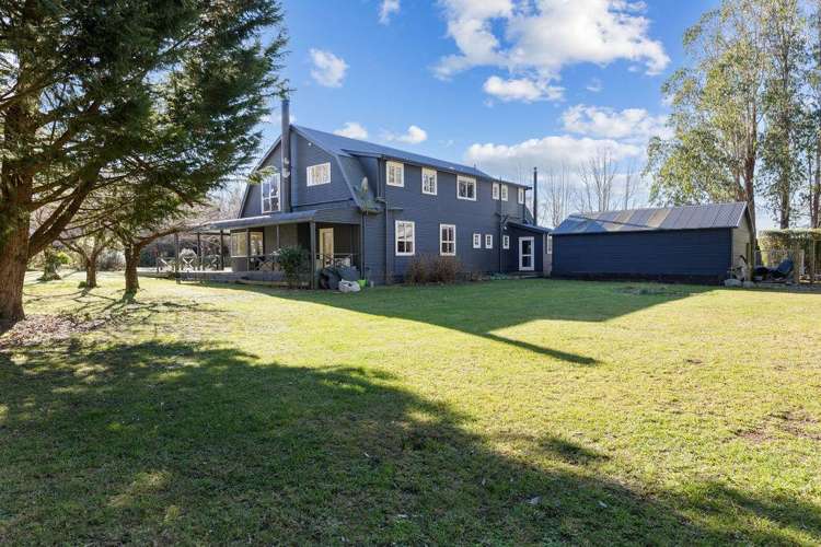 12 Burgess Road Staveley_49