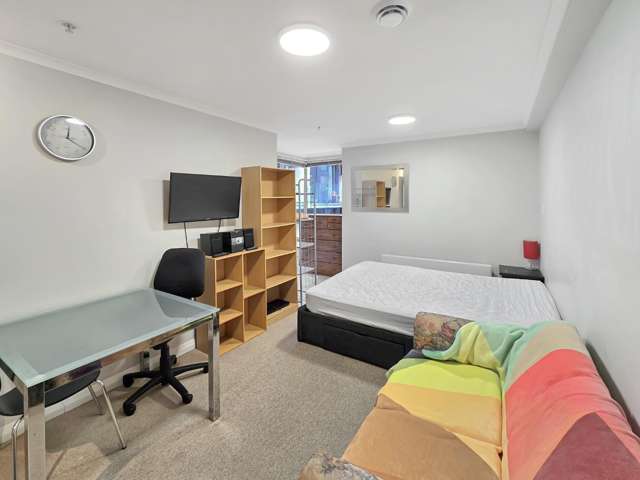 608/15 Holland Street 2185_2