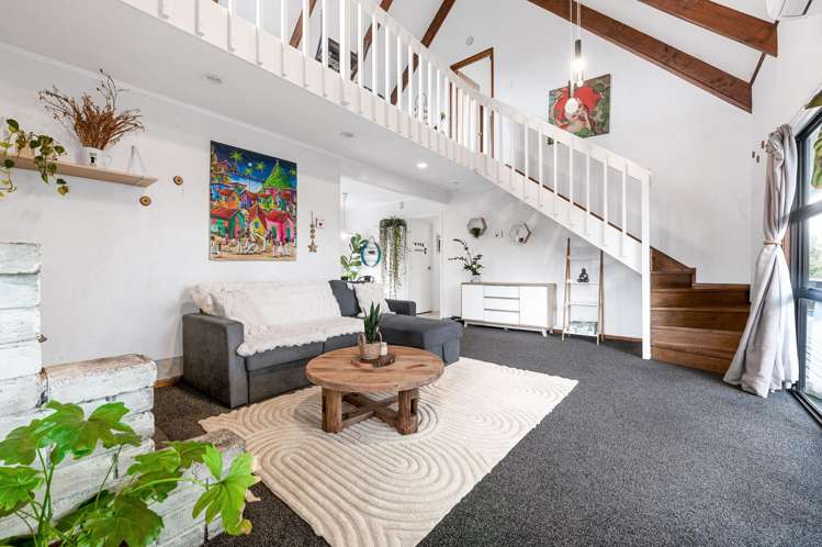 5B Ross View Terrace Dinsdale_3