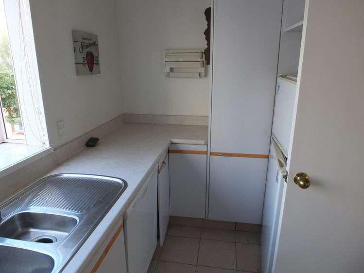 18/20 Thompson Street Mount Cook_9