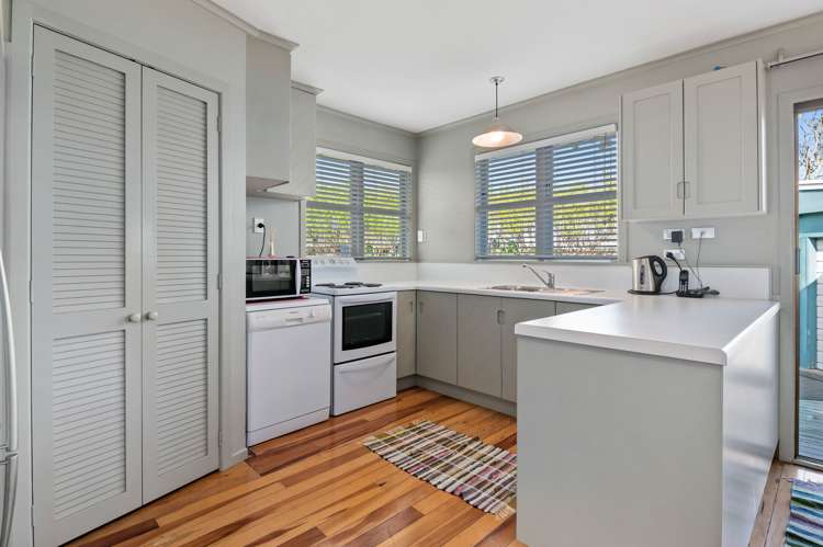 2/213 Tamamutu Street Taupo_5