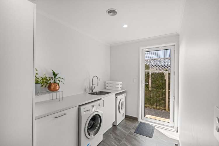 32 Whitehorn Drive Lincoln_21