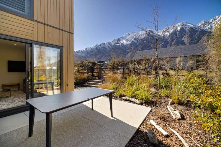 9 Mulholland Drive Jacks Point_24