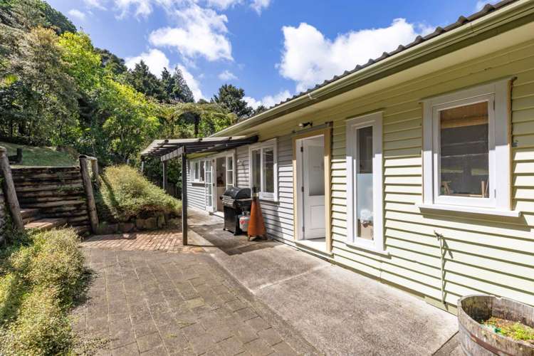 15 Laingholm Drive Laingholm_16