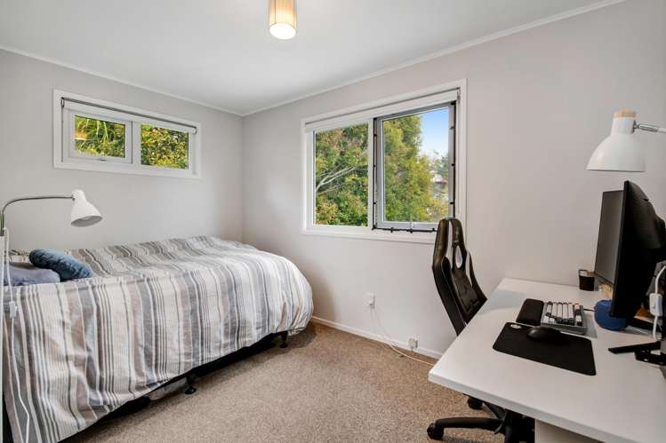 14 Theban Place Totara Vale_13