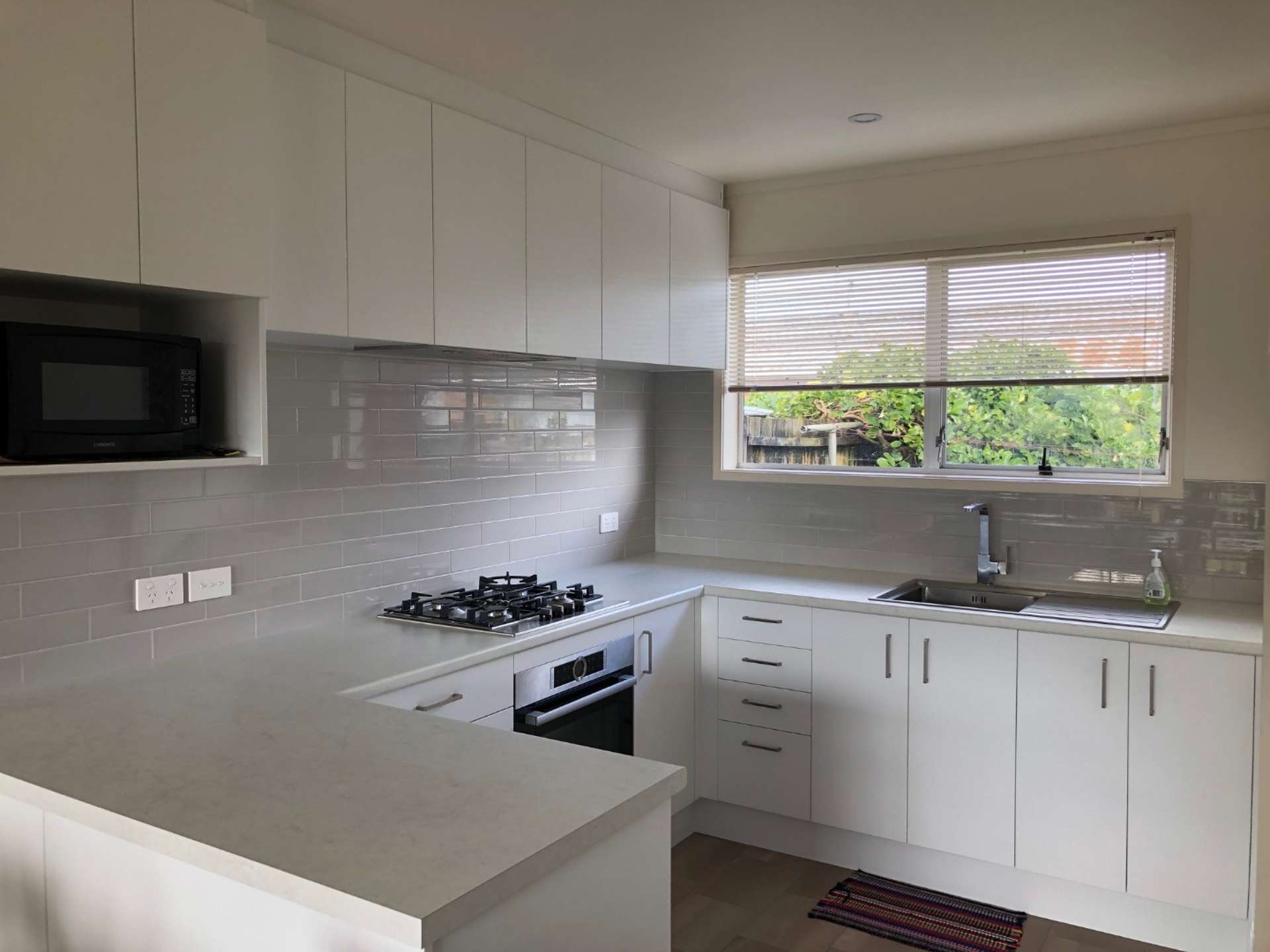 1/5 Sylvan Crescent Te Atatu South_0