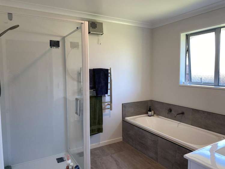 54 Suffolk Drive 11099_6