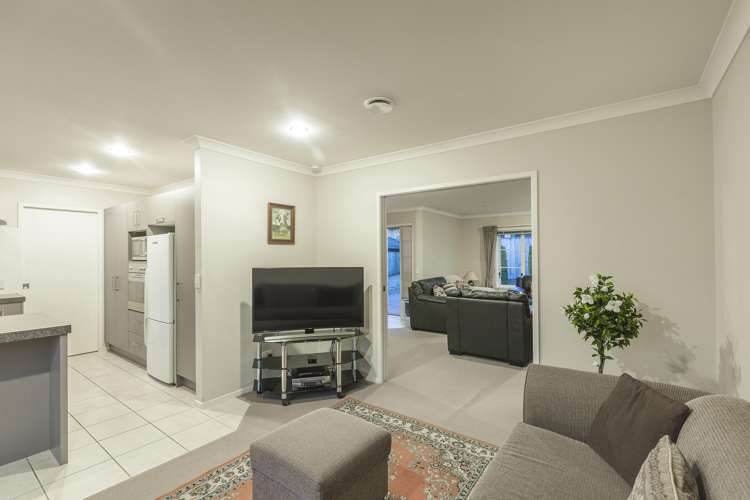 13 Greenbrooke Drive Flat Bush_16