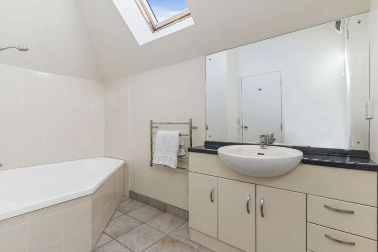 2/79 Island Bay Road Beach Haven_17