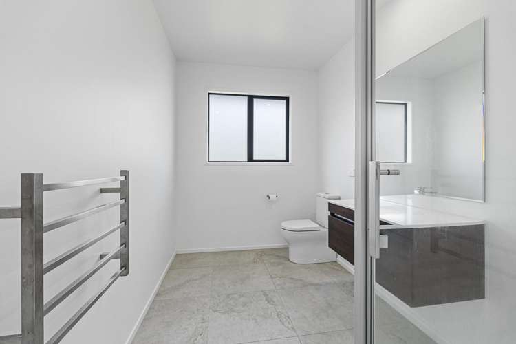 1356A South Road Kaitake_15