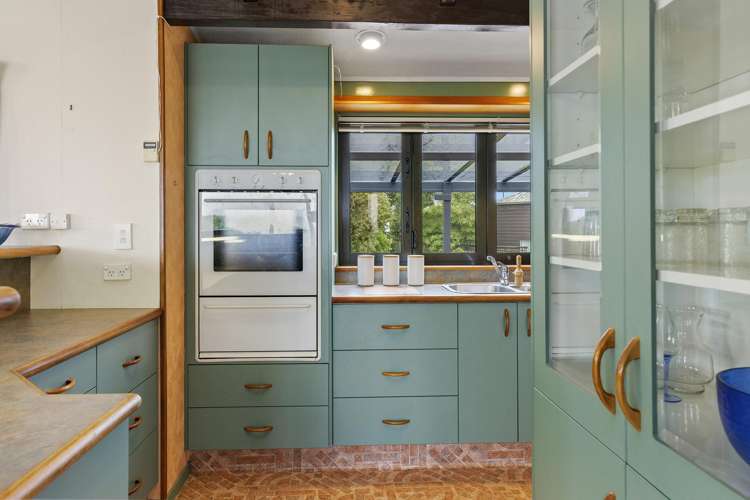 9 Bracken Row Rangatira Park_12