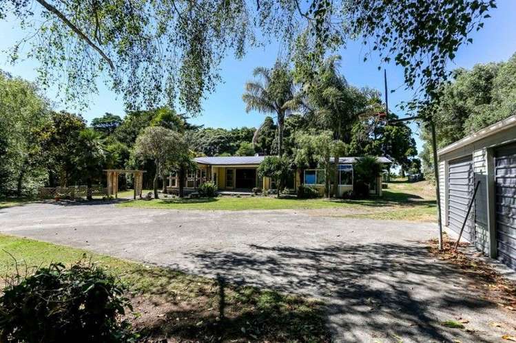 1252 Devon Road Sentry Hill_12