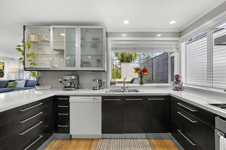 4 Glengarry Road Glen Eden_22