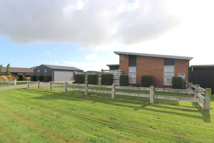 21 Sunrise Drive Seaward Bush_50