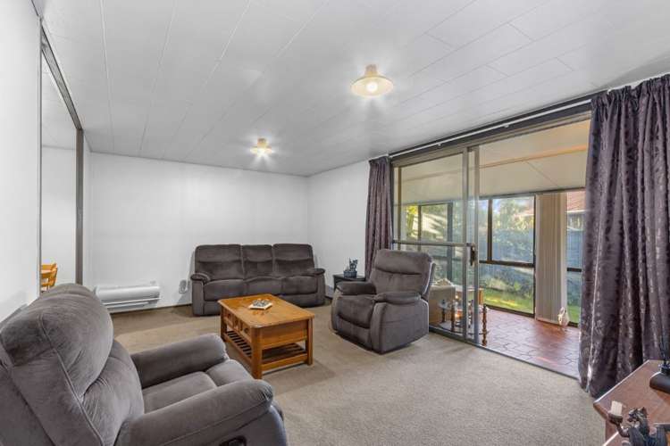 18 Hersham Place Bromley_5