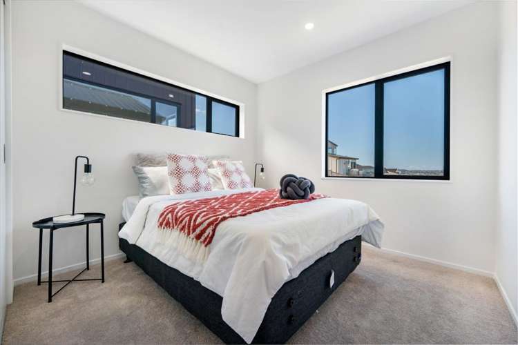 8/90 Picasso Drive West Harbour_19