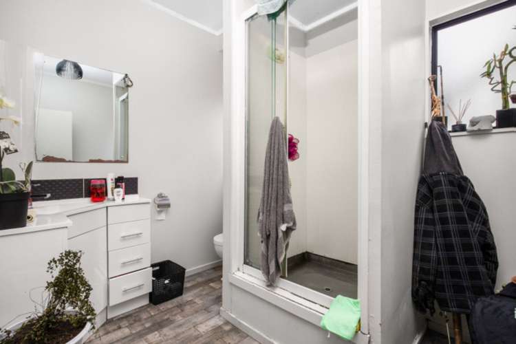 6 Southview Place Wattle Downs_12