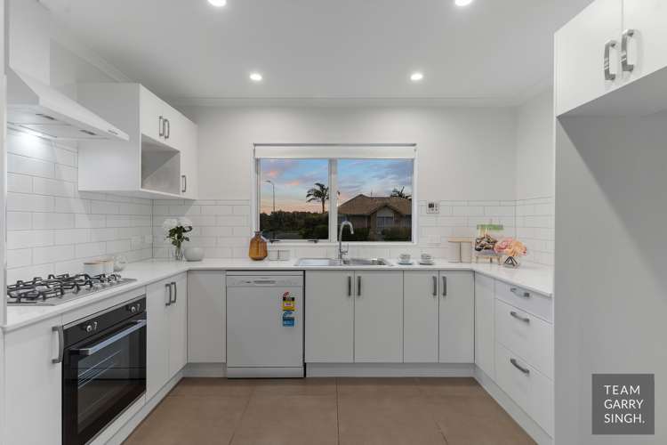 38 Norm Pellow Drive Manurewa_7