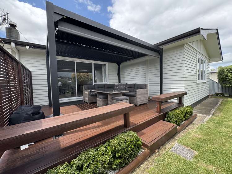 20 Jull Crescent Waipukurau and Surrounds_3