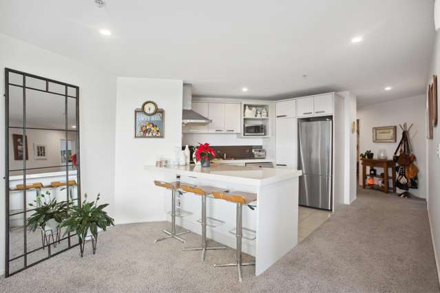 2A/84 Gunner Drive Te Atatu Peninsula_4