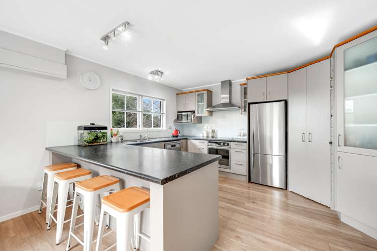 32 Harford Place Pakuranga Heights_10