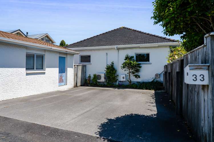 33 Rogan Street New Plymouth Central_17