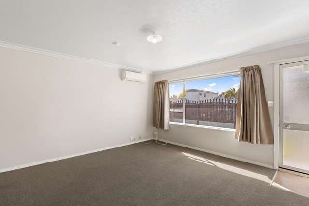 4/372 Hereford Street Linwood_1
