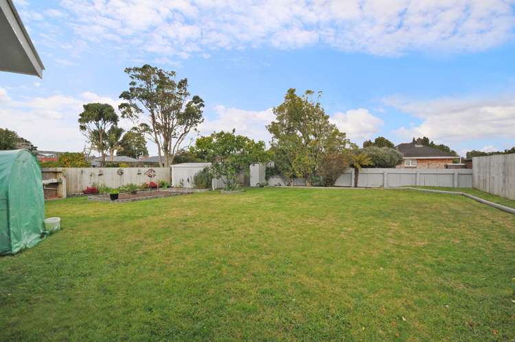 27 Clinton Avenue Te Atatu Peninsula_19