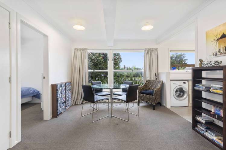 103 Cook Street Hamilton East_18