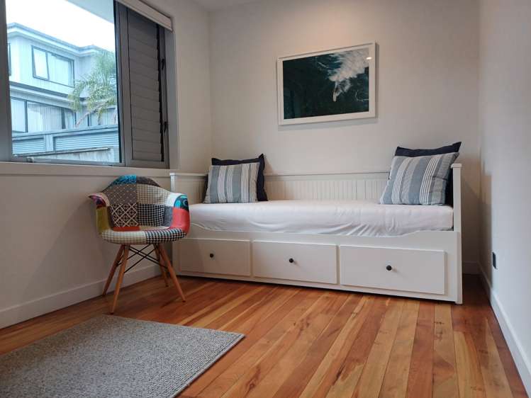 2/8 Cecil Road Milford_14