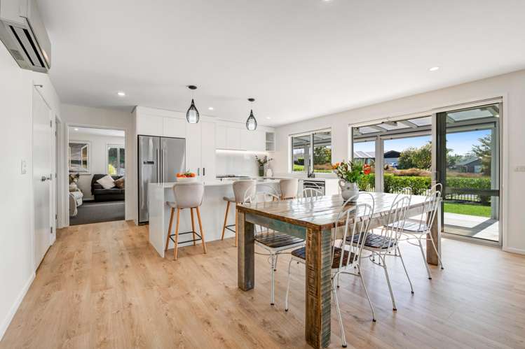 2 Pitsaw Lane Silverdale_3